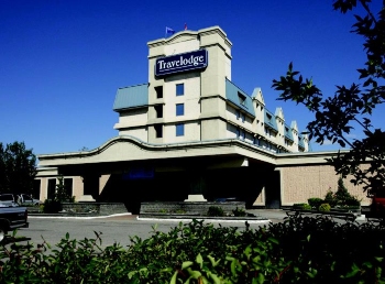 Travelodge Calgary International Airport 01